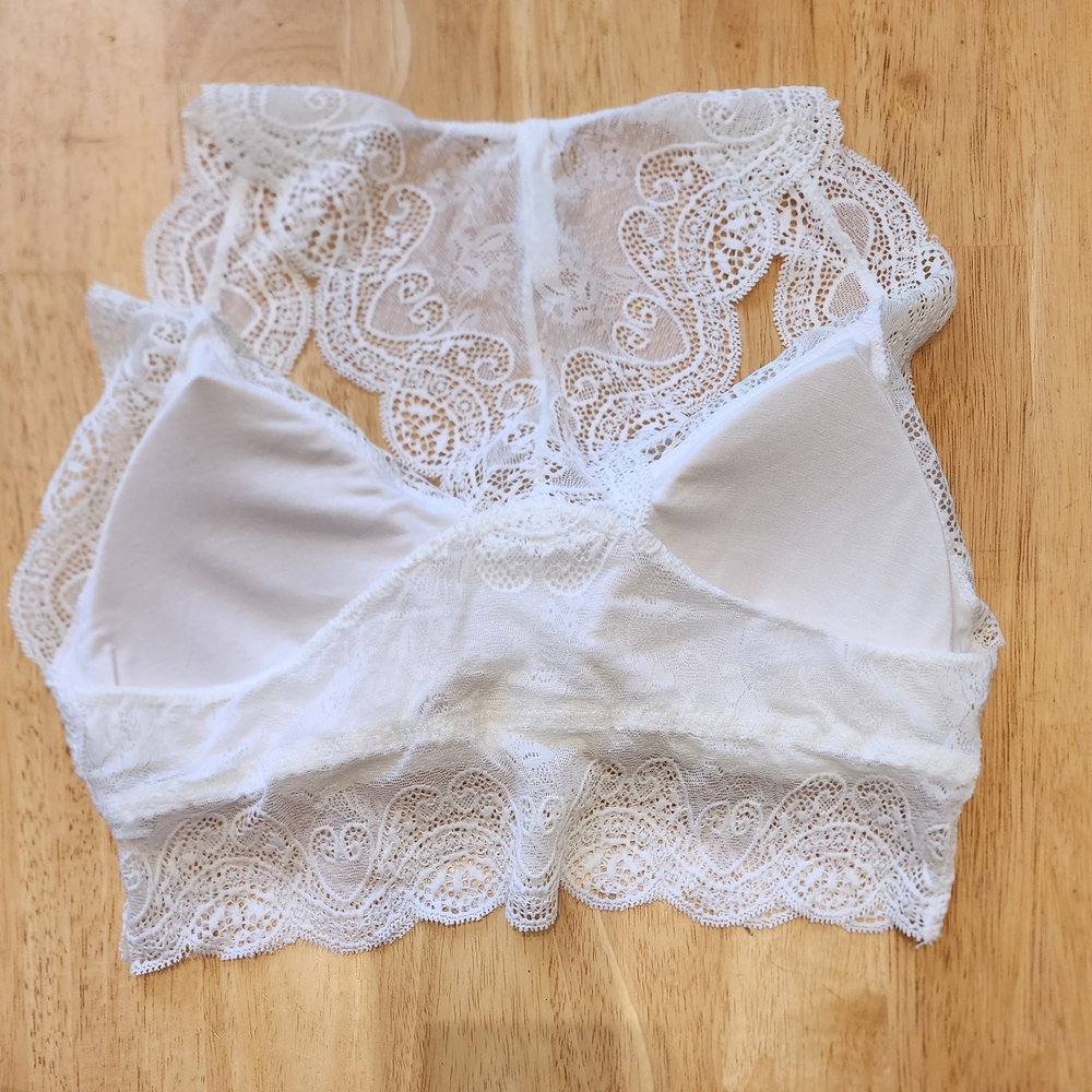 Zenana Outfitters Lace Bandeau in Cream - Picture 3 of 3